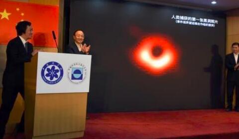 “黑洞”照片事件背后版權流氓的法律思考